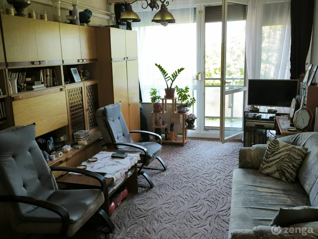 Eladó lakás Paks, Lakótelep 57 nm