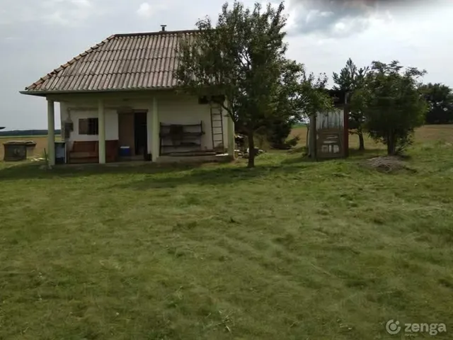 Eladó mezőgazdasági ingatlan Nyőgér 1716 nm