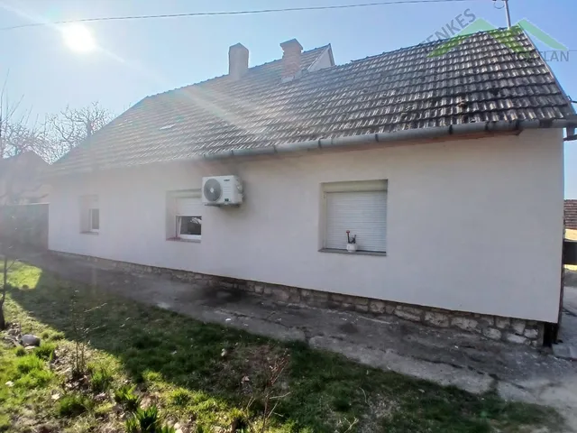 Eladó ház Siklós, Máriagyűd 130 nm