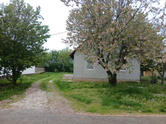 Eladó ház Kisharsány 75 nm