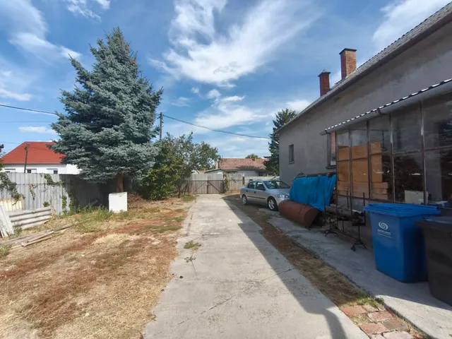 Eladó ház Siklós 130 nm
