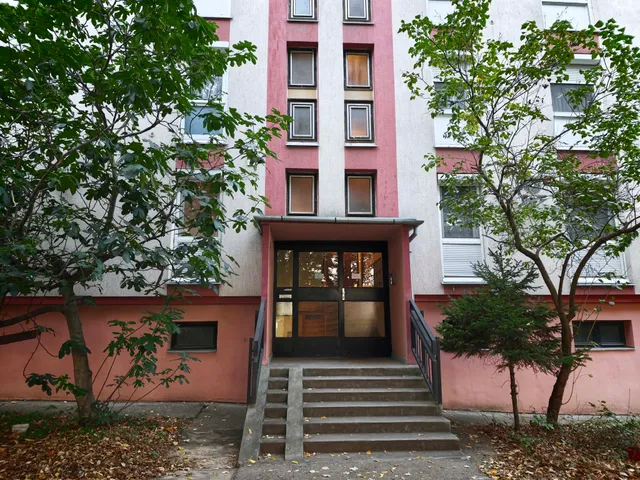 Eladó lakás Pécs, Kertváros 40 nm
