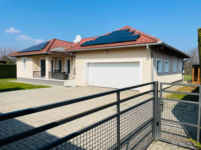 Eladó ház Pécs, Újhegy 164 nm