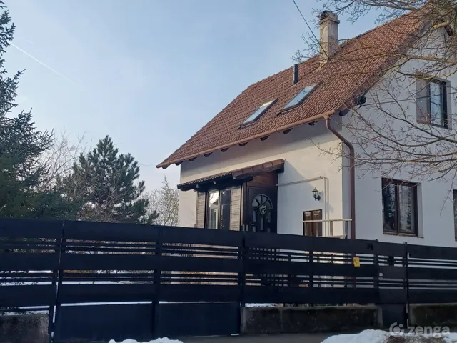 Eladó ház Székesfehérvár, Maroshegy 91 nm