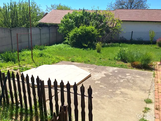 Eladó ház Százhalombatta, Óváros 100 nm