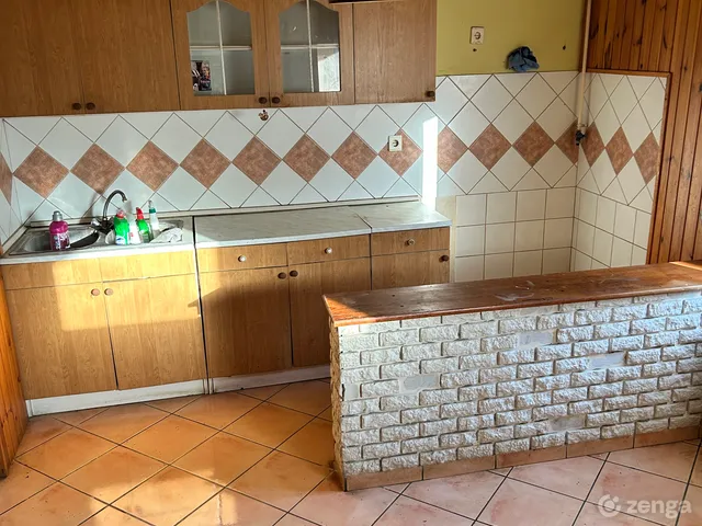 Eladó ház Rakamaz 80 nm