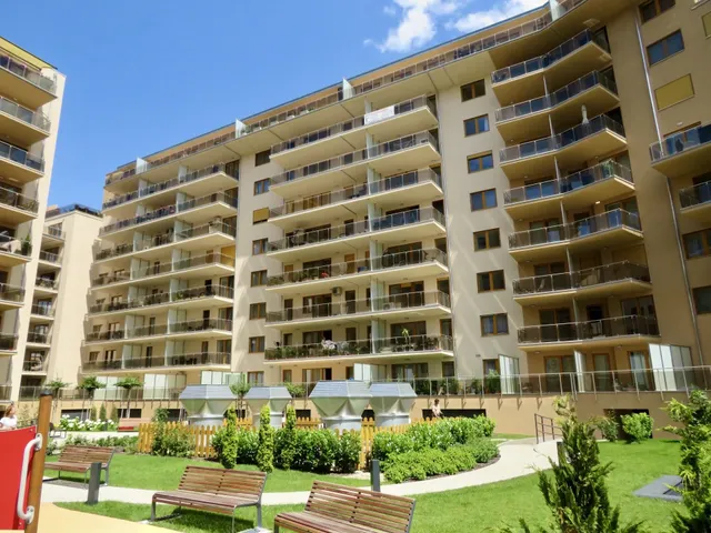 Eladó garázs Budapest XIII. kerület, Vizafogó 12 nm