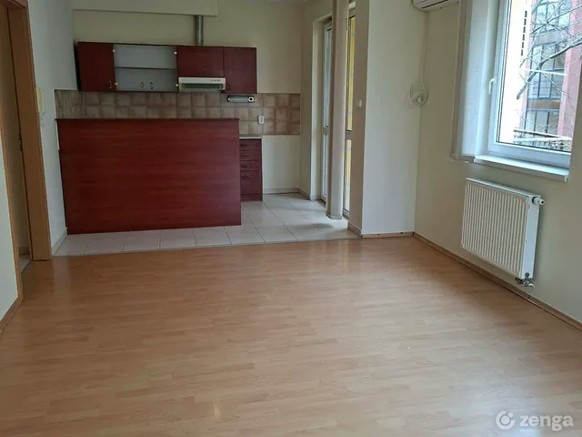 Eladó lakás Hódmezővásárhely, Kertváros 71 nm