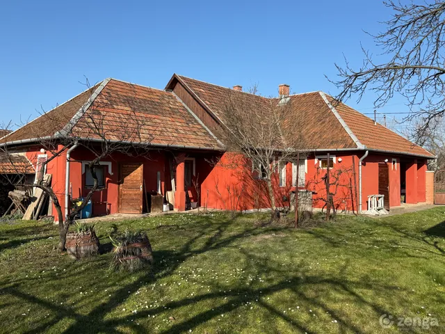 Eladó ház Maklár 120 nm