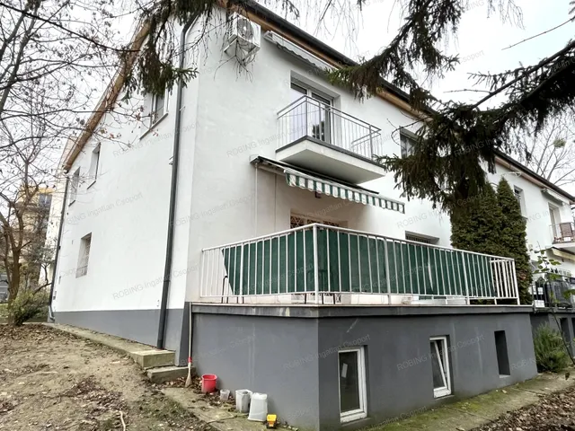 Eladó lakás Budapest II. kerület, Rézmál 112 nm