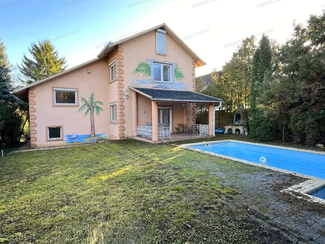 Eladó ház Budapest II. kerület, Széphalom, Muhar utca 260 nm