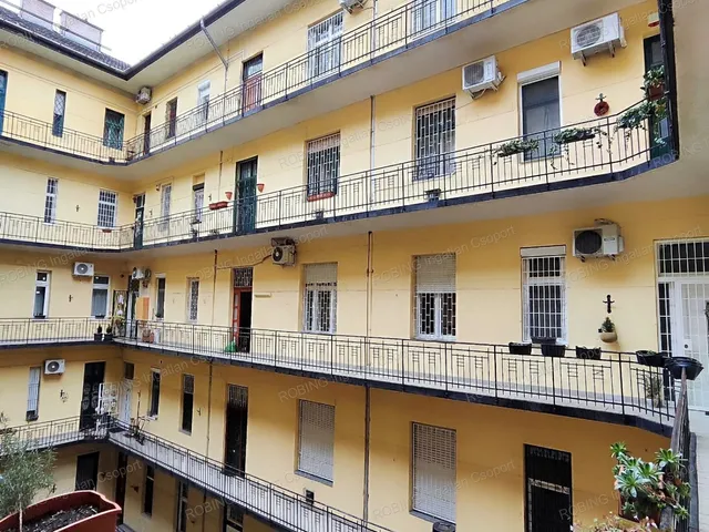 Eladó lakás Budapest II. kerület, Szász Károly utca 70 nm