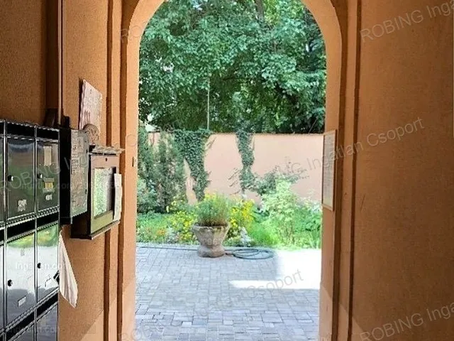 Eladó lakás Budapest VI. kerület, Szinyei Merse utca 20 nm