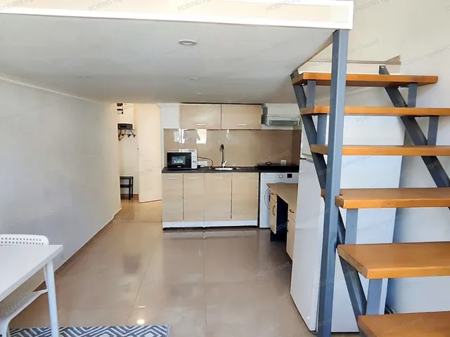 Eladó lakás Budapest VI. kerület 75 nm