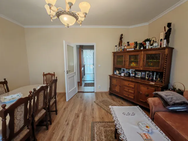 Eladó ház Szeged, Újszeged, Hargitai utca 128 nm