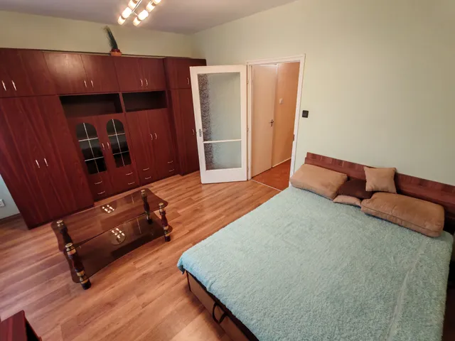 Eladó lakás Szeged, Belváros, Kossuth Lajos sugárút 45 nm