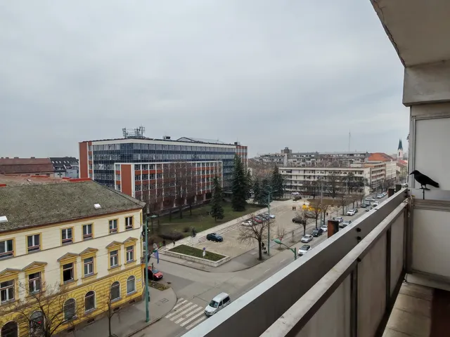 Eladó lakás Szeged, Belváros, Kossuth Lajos sugárút 45 nm