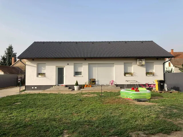 Eladó ház Szeged, Szentmihály 96 nm