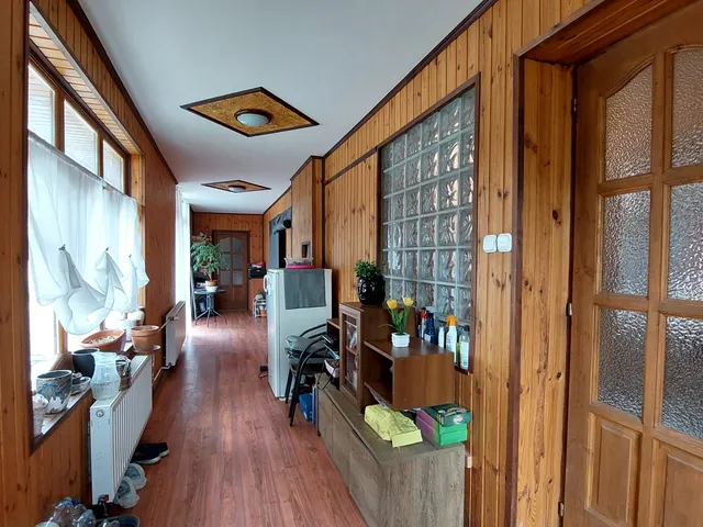 Eladó ház Szeged, Szőreg, Nagybecskereki utca 248 nm