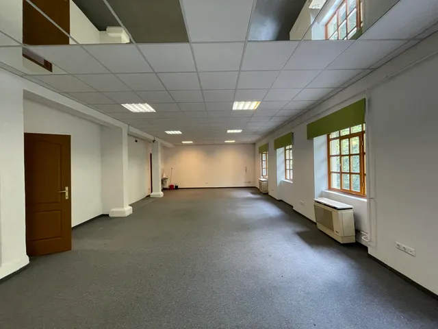 Eladó kereskedelmi és ipari ingatlan Szeged, Belváros 112 nm