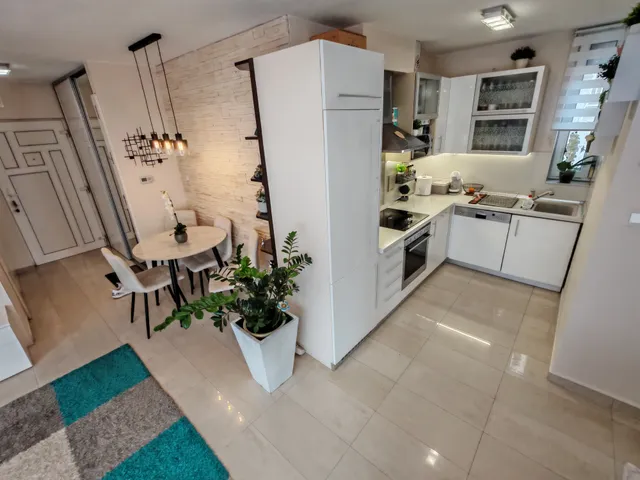 Eladó lakás Szeged, Északi városrész, Csongrádi sugárút 60 nm