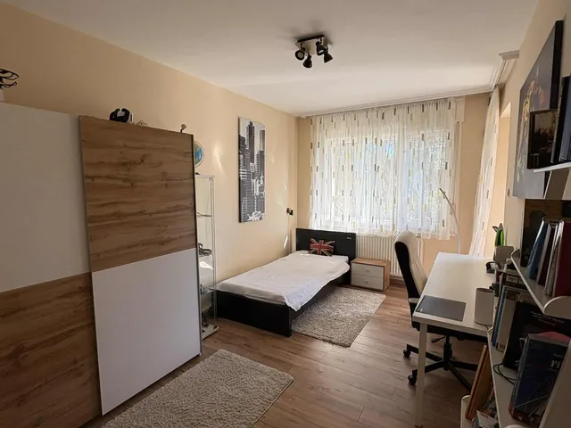 Eladó ház Szeged, Újszeged, Derkovits fasor 160 nm