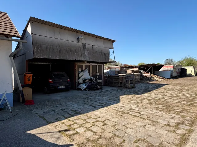 Eladó ház Budapest XVII. kerület 240 nm