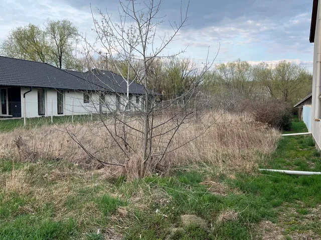 Eladó telek Mány 1134 nm