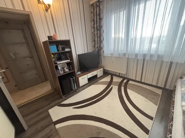 Eladó lakás Tatabánya, Sárberki lakótelep 55 nm