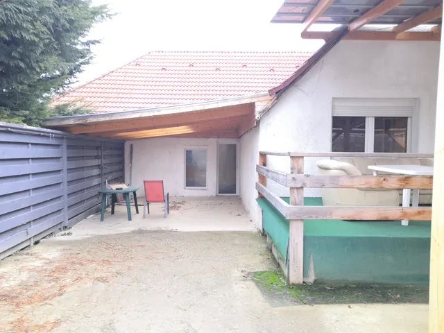 Eladó kereskedelmi és ipari ingatlan Pilisborosjenő, Vár u.14. 521 nm