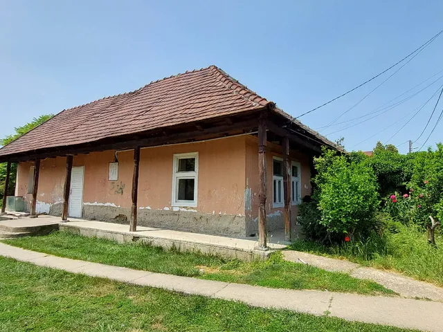 Eladó ház Tiszaújváros 56 nm