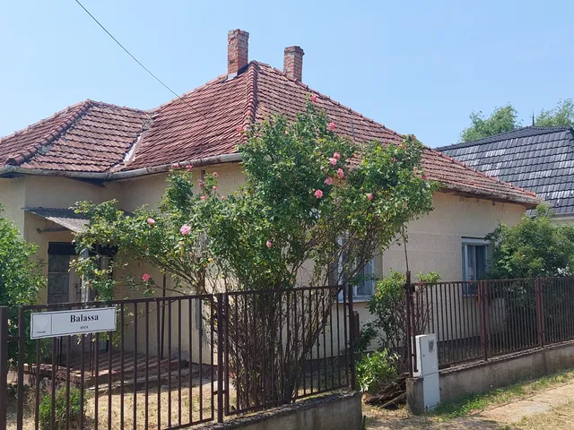 Eladó kereskedelmi és ipari ingatlan Vésztő 80 nm