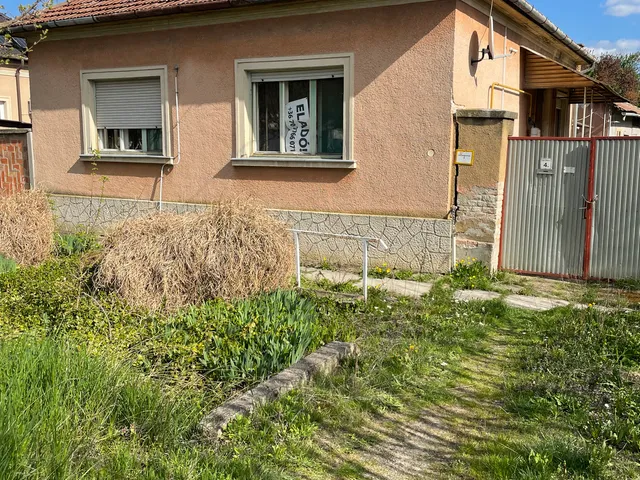 Eladó ház Kiszombor, Csatorna u.4. 96 nm