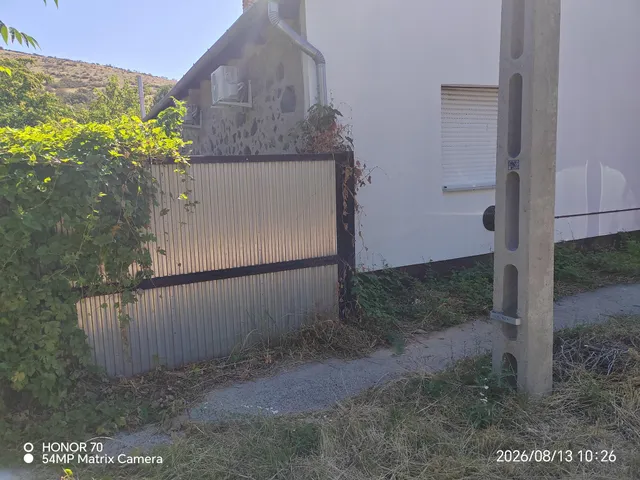 Eladó ház Apc, Újtemető utca 11. 85 nm