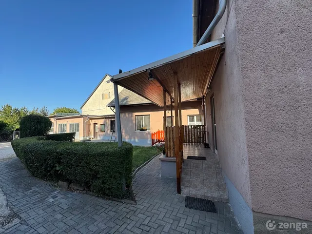 Eladó ház Székesfehérvár 135 nm