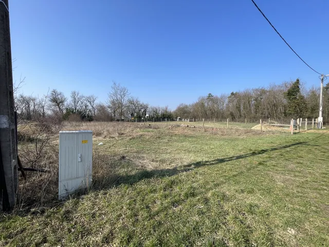 Eladó telek Papkeszi 905 nm