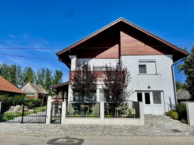 Eladó ház Tés 166 nm