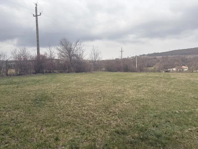 Eladó telek Hárskút 6450 nm