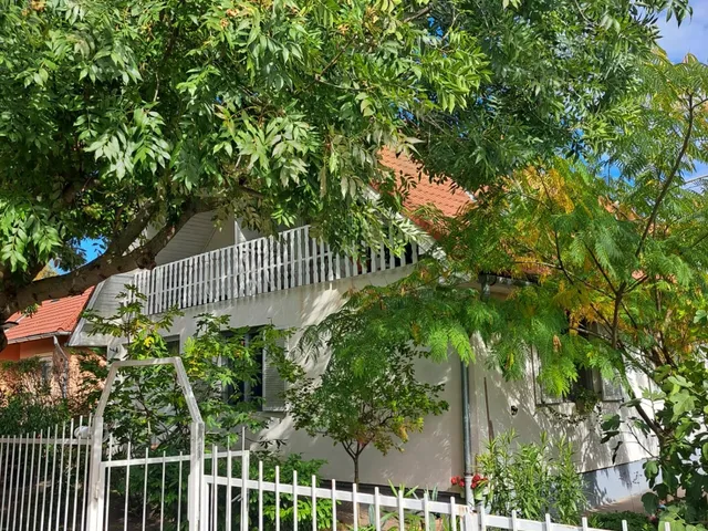 Eladó ház Balatonudvari 260 nm