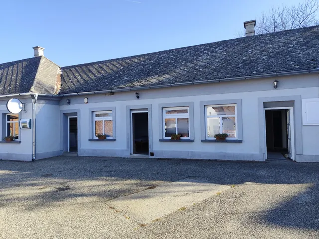 Eladó ház Mencshely 180 nm