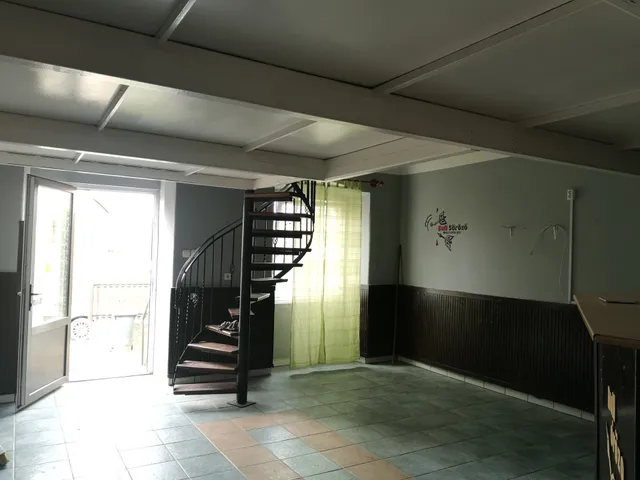 Eladó lakás Nagyesztergár 97 nm