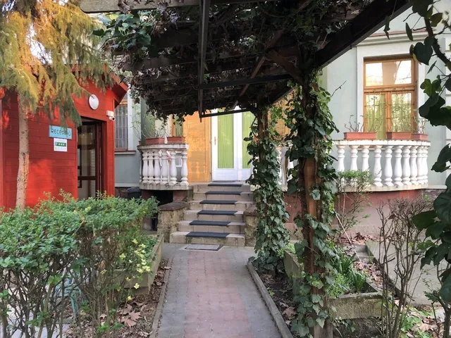 Eladó üdülő és hétvégi ház Balatonszemes 343 nm