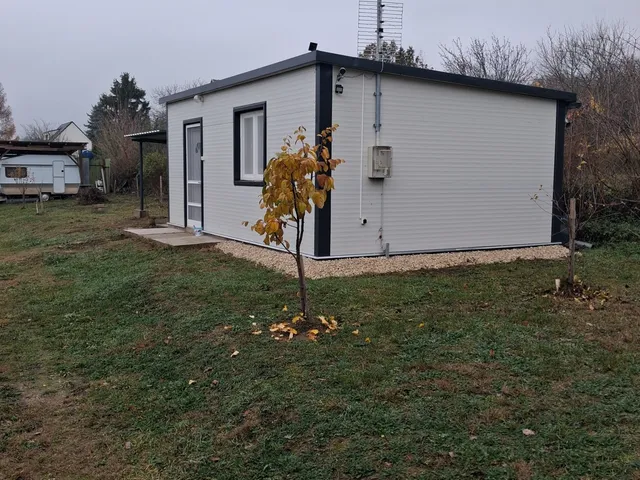 Eladó telek Balatonfűzfő 500 nm