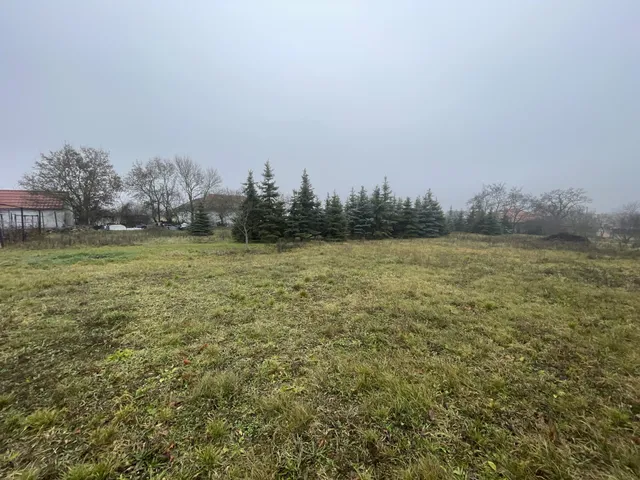 Eladó telek Veszprém 3139 nm