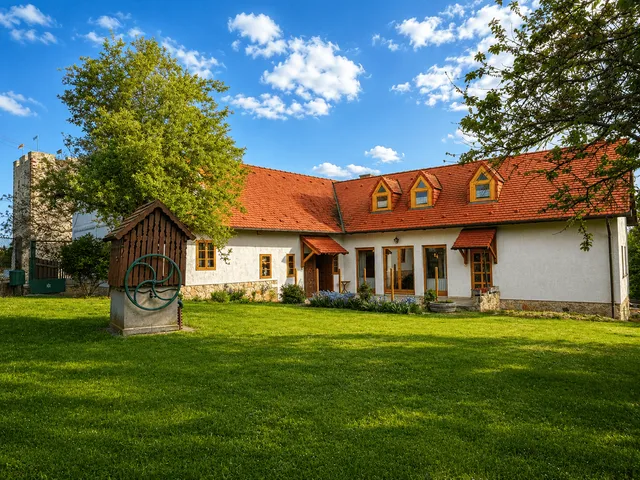 Eladó ház Nagyvázsony 243 nm