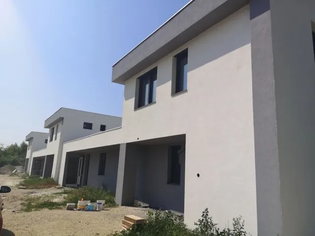 Eladó lakás Ajka 103 nm
