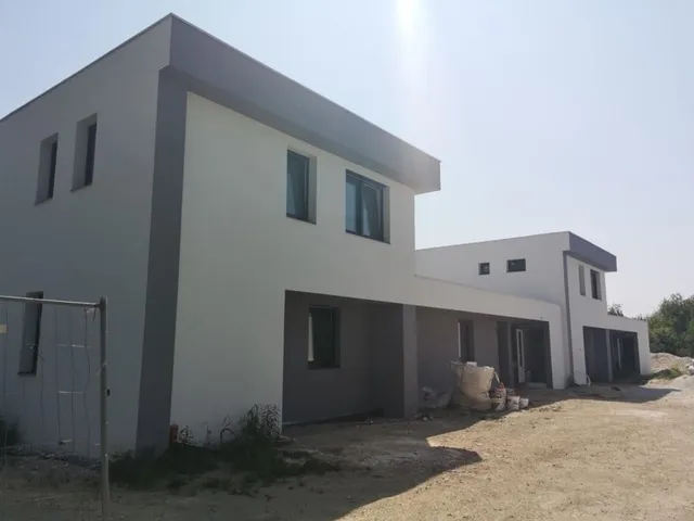 Eladó lakás Ajka 103 nm