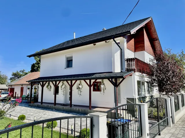 Eladó ház Tés 166 nm