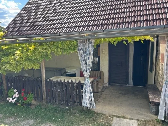 Eladó mezőgazdasági ingatlan Pécsely 5395 nm