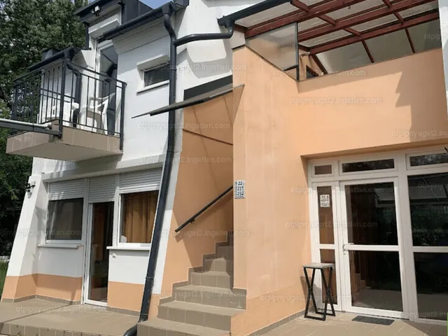 Eladó üdülő és hétvégi ház Balatonszemes 300 nm